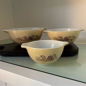 Rare 70s Vintage Pyrex Cinderella Mixing Bowls – Butterfly Gold Pattern